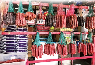 本地腊味及海外腊味价格和去年一样。