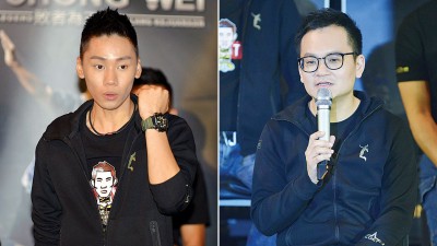 神似李宗伟的曾冠源虽然第一次演戏,但被大赞演得非常好。右为导演马逸腾。