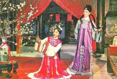 李菁副行不久便无65年之《鱼美人》夺亚洲影展影后。
