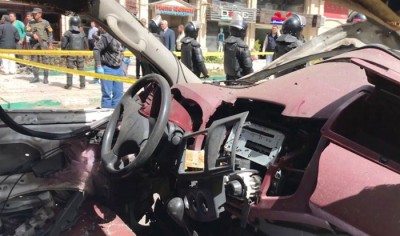 炸弹是对准警察首长奈米尔之车队。