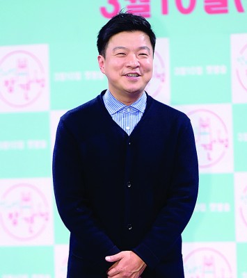 金生珉是韩国知名主持人,上月还曾随综艺节目《穷游豪华团》赴台出外景。