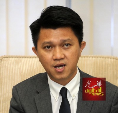 张盛闻:华裔不中选,何以委任华裔部长?