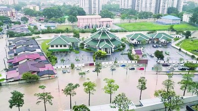 杨顺兴指选区内的水患地区主要都在选区边界,实际上选区的水患情况不严重(档案照)。