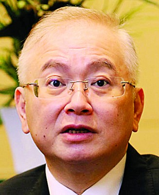 魏家祥:其实整体大意就是接受统考文凭的意思,大家不应该对每个字眼过于吹毛求疵。