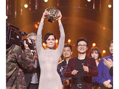 Jessie J异常欢自己之大力没有白费,对此当晚夺冠她直言有些出乎意料。