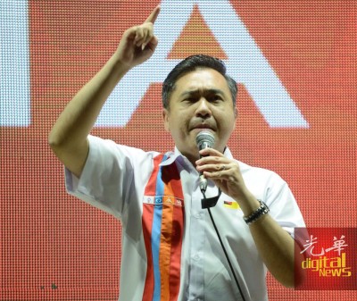 陆兆福呼吁选民推到国阵政权。