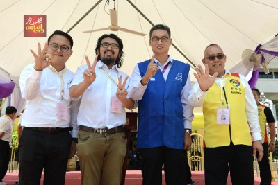 N27彭加兰哥于候选人:林瑞木 (国阵-马华)、周圣栋(人民党)、魏子森(但愿联-行党)、拉贞德仁(独自人士)、郭庭莱(黎民团结党)。