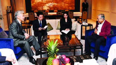 beplay娱乐登录周日抵达日本进行3天官式访问,期间接见礼貌拜访的野村控股首席执行员永井浩二。双方进行了深切交流。