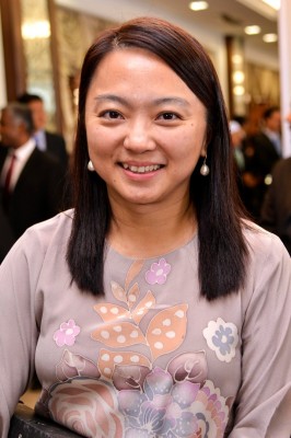 杨巧双会晤任职妇女部副部长。