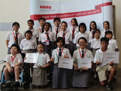 在2017年“槟城国际学校年轻摄影师大赛”中，该校学生凭实力囊获5项大奖，成为本届表现最杰出的优胜学校。