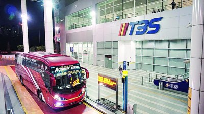 公共交通系统须准时发车,勿延宕乘客时间。