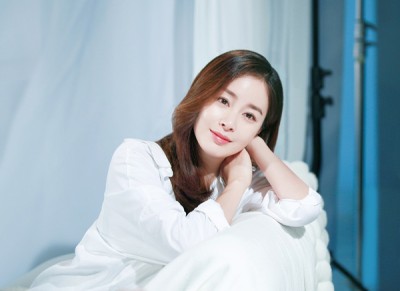 韩国高学历美女金泰希。