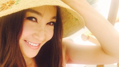 龙目岛日前发生地震,温碧霞完全不知情。
