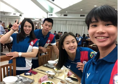(左起)郭婞淳、李智凯和文姿云陆续站上印尼亚运会最高颁奖台,要是戴资颖(右)为十分进了羽球女单半决赛。