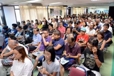约200名公众出席这活动。