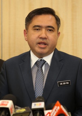 陆兆福将召开记者会,宣布自动执法系统的“好消息”。