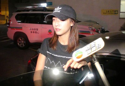 蔡思贝到医院了解情况。