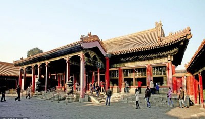 清朝由努尔哈赤交溥仪共十二号当今,中八号王曾经在养心殿居住执政。