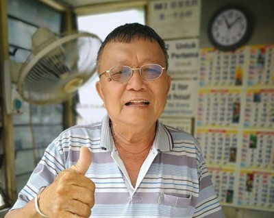 王福成。