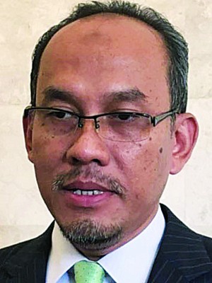 再益斯:阿末扎希应该向党基层作出解释,表明党的未来政治方向。