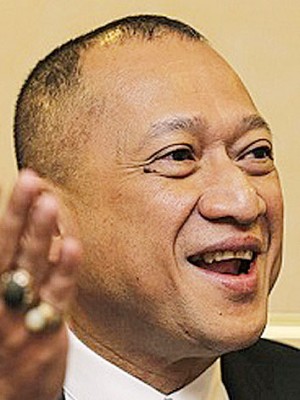 纳兹里的态度明显软化,还自称愿意到波德申帮安华助选。