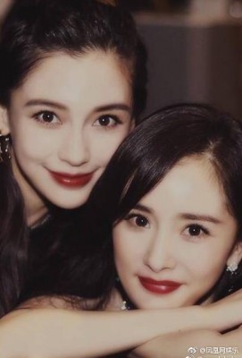 Angelababy晒闺蜜照截掉倪妮引战。