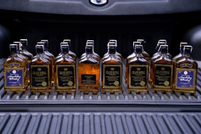 其中两种疑有问题的烈酒“Grand Royal Whisky”及“Mandalay Whisky”。