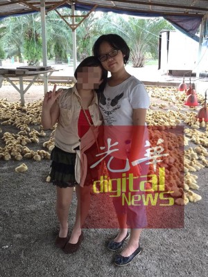 死者谢欣慧(右)与妹妹之间的感情向来很好。