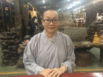 充满本法师:宗华55年内于每个角色都留下完美句号,就是连临终一刻,啊为僧团达成了同堂宝贵的修行课。