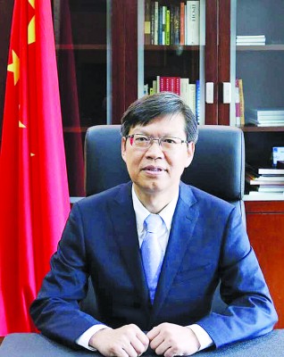 中国驻槟城总领事鲁世巍。