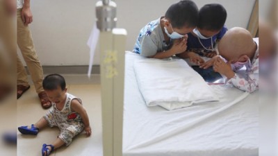 另一对深圳夫妇为了救长女,连生3胎只为取得合适的脐带血。