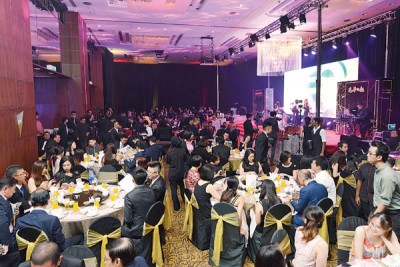 「孙中山精神奖」为商界企业家重要盛事，吸引了许多商界名流参与。
