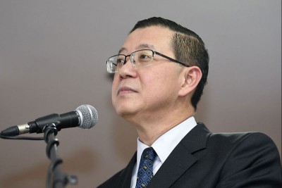 财政部长林冠英(档案照)