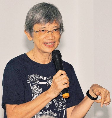 甘钻萍呼吁人民,评估是否需要丹绒武雅衔接直落巴巷大道。