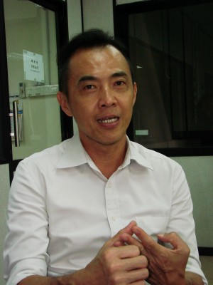 林子辉:建议鞭刑是刑法过重,关税局应加强执法系统。