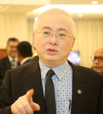 魏家祥:继续办好学院。
