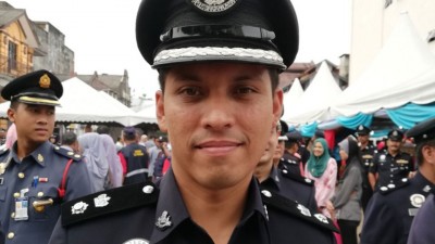 莫哈末依巴:总检察署已定夺没有采取进一步行动对付涉及派发圣经笔的4名芬兰籍男女游客。