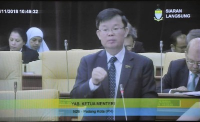 曹观友说,富有的填海计划遭到,内部4500英亩是属州政府的,他俩拿用来进行综合性发展,内部包括,可是当房屋计画、商业区、厂区、休闲场所、该校同宗教场所等等。