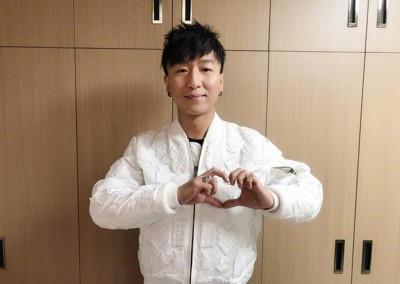 陈列羽凡因吸毒及非法定持有毒品被赶,前途以受社区戒毒3年。
