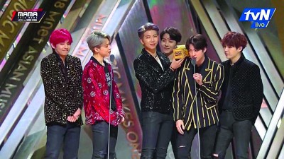 防弹少年团一连拿2只很赏年度最佳专辑、东最佳艺人。