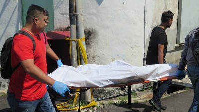 死者遗体被送往太平间解剖,以验明死因。