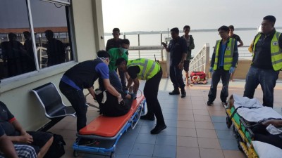 商船“MV Amanda”沉没,6名船员获救,另3人仍下落不明。