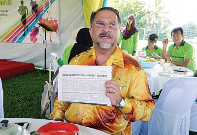 了不起日星说媒体周日刊财长林冠英,新年由到年中底首购族购买百万以下房产,解除印花税的通告是给他的一律份"礼"。