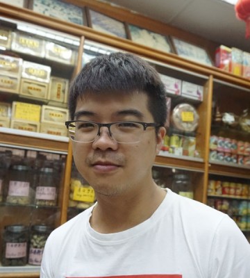 黄子豪。