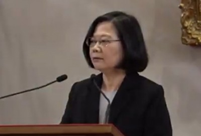 蔡英文回应习近平的对台方针，强调不接受“九二共识”。