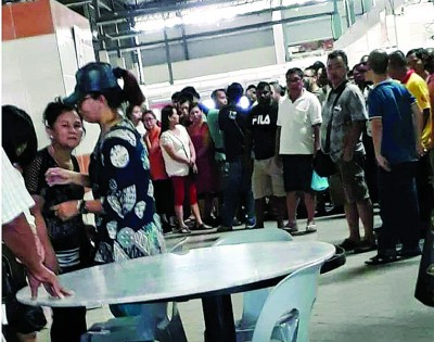 饮食中心一名女商贩在厕所以遇匪,被打伤及抢走手机,事发后引起民众议论纷纷。