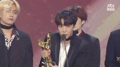 “防弹少年团”（图）和“EXO”抢下本赏最后2席位。