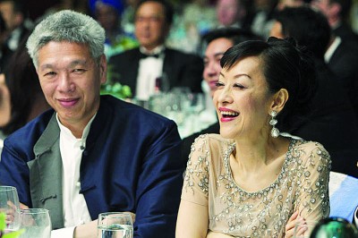 李显扬和妻子林学芬。