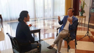 任正非接受央视记者董倩专访。