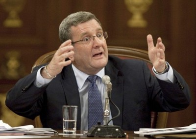 拉博姆取消访华行程。